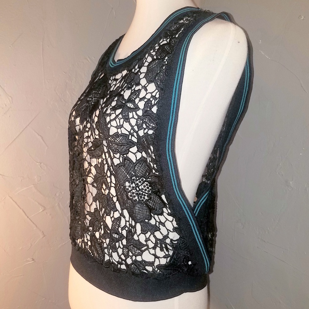 NWT Black Lrg Crochet Pullover Vest